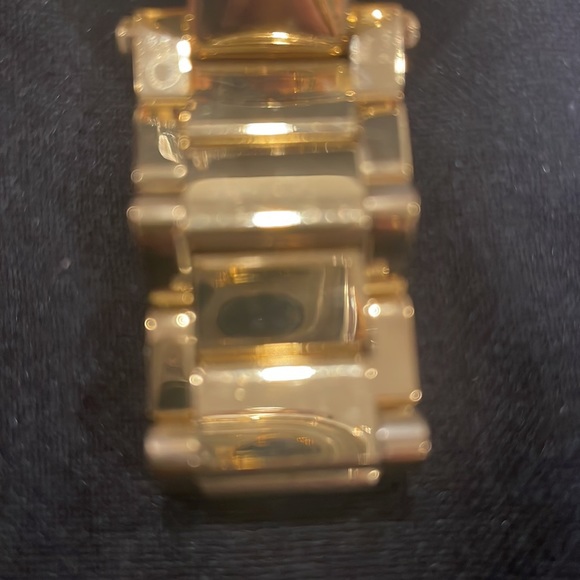 Michael Kors Watch - Picture 4 of 4